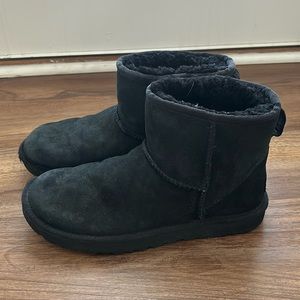 Black Ugg Classic Mini size 8